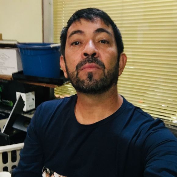 Meet your Posher, Felipe - Picture 1 of 1